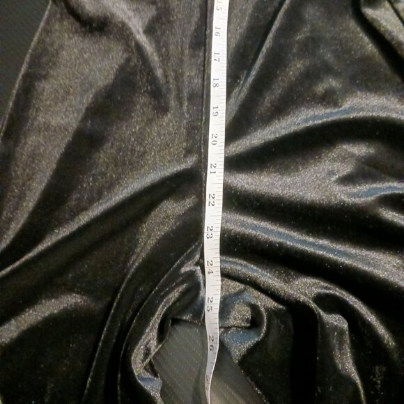 NEW Modcloth Shine with Me Black Velvet Mock Neck‎ Flutter Sleeve Jumpsuit XS - Picture 14 of 15